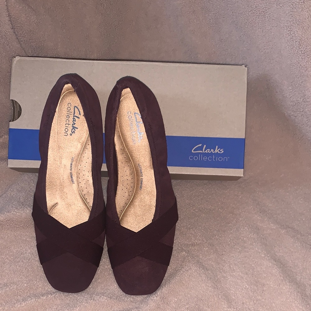 Clarks Jazmynn Gem Slip On in Merlot Suede - Picture 2 of 4